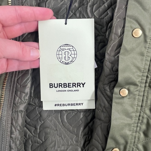 Burberry Giada Quilted Jacket in Poplar Green - Picture 6 of 15